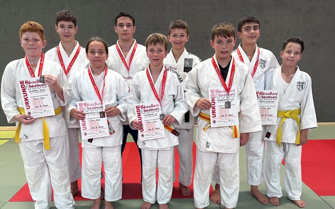 Gelungener Auftakt nach den Sommerferien – Judokas vom 1. Fuldaer Judo-Club räumen acht Medaillen in Eisenach ab